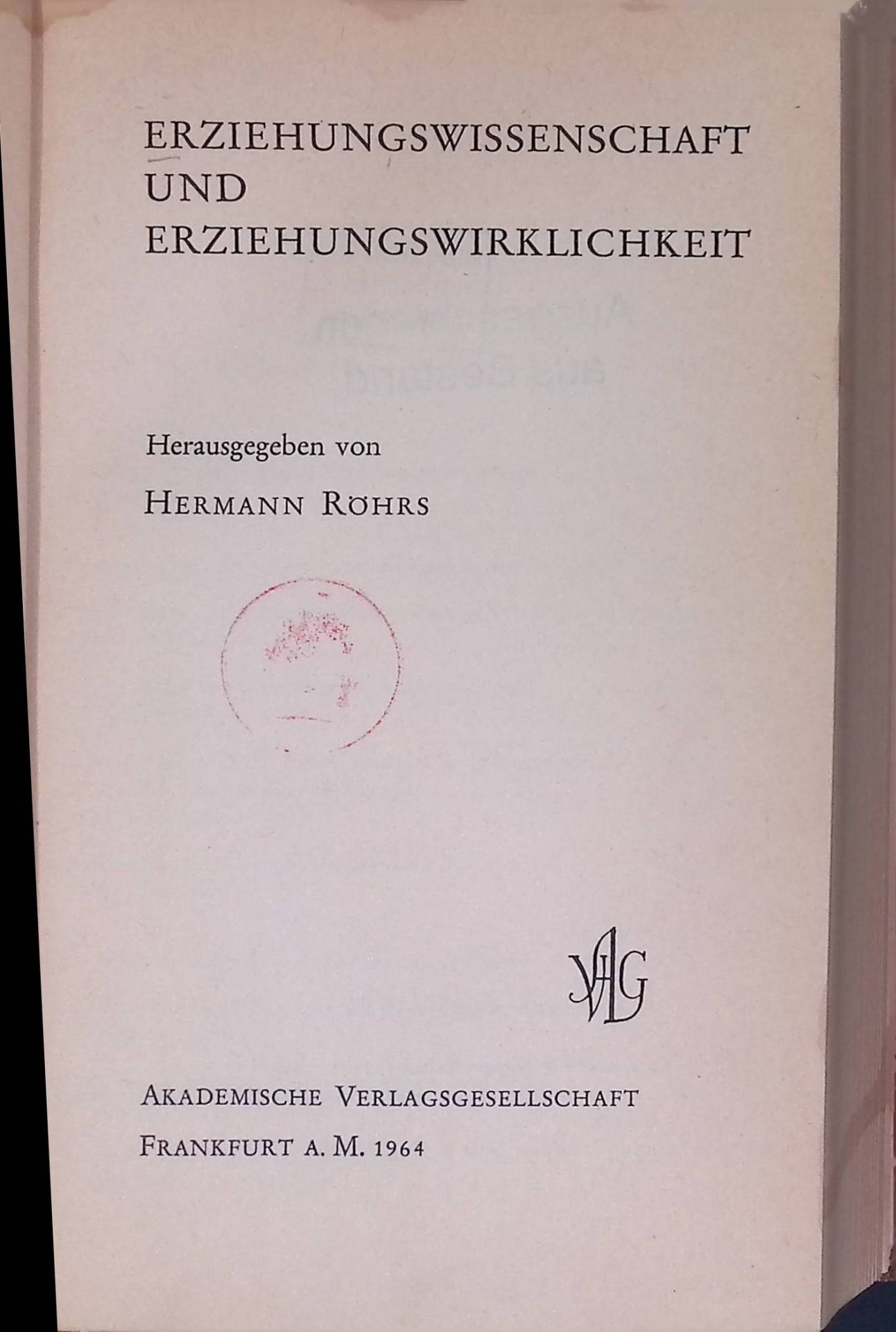 Erziehungswissenschaft und Erziehungswirklichkeit
