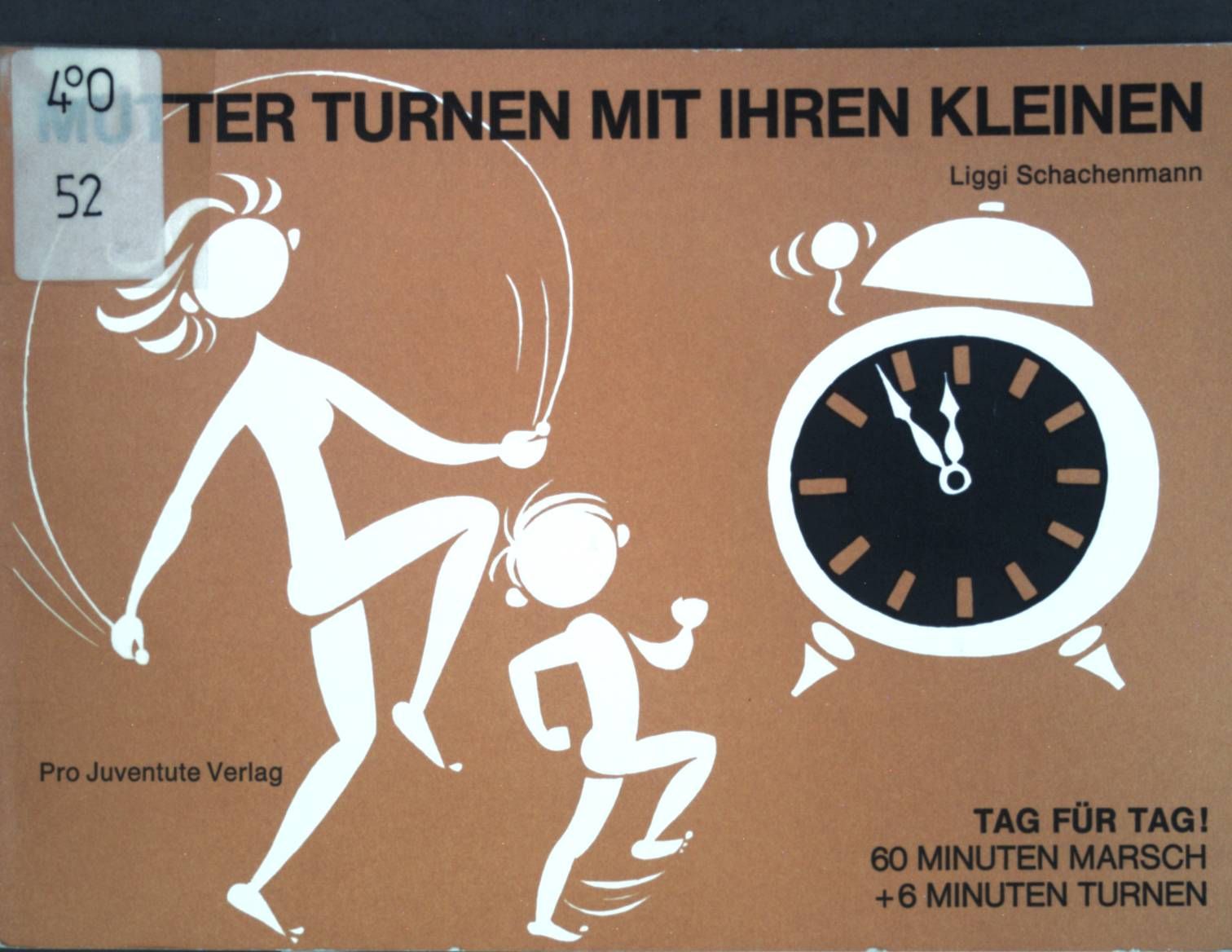 Mütter turnen mit ihren Kleinen