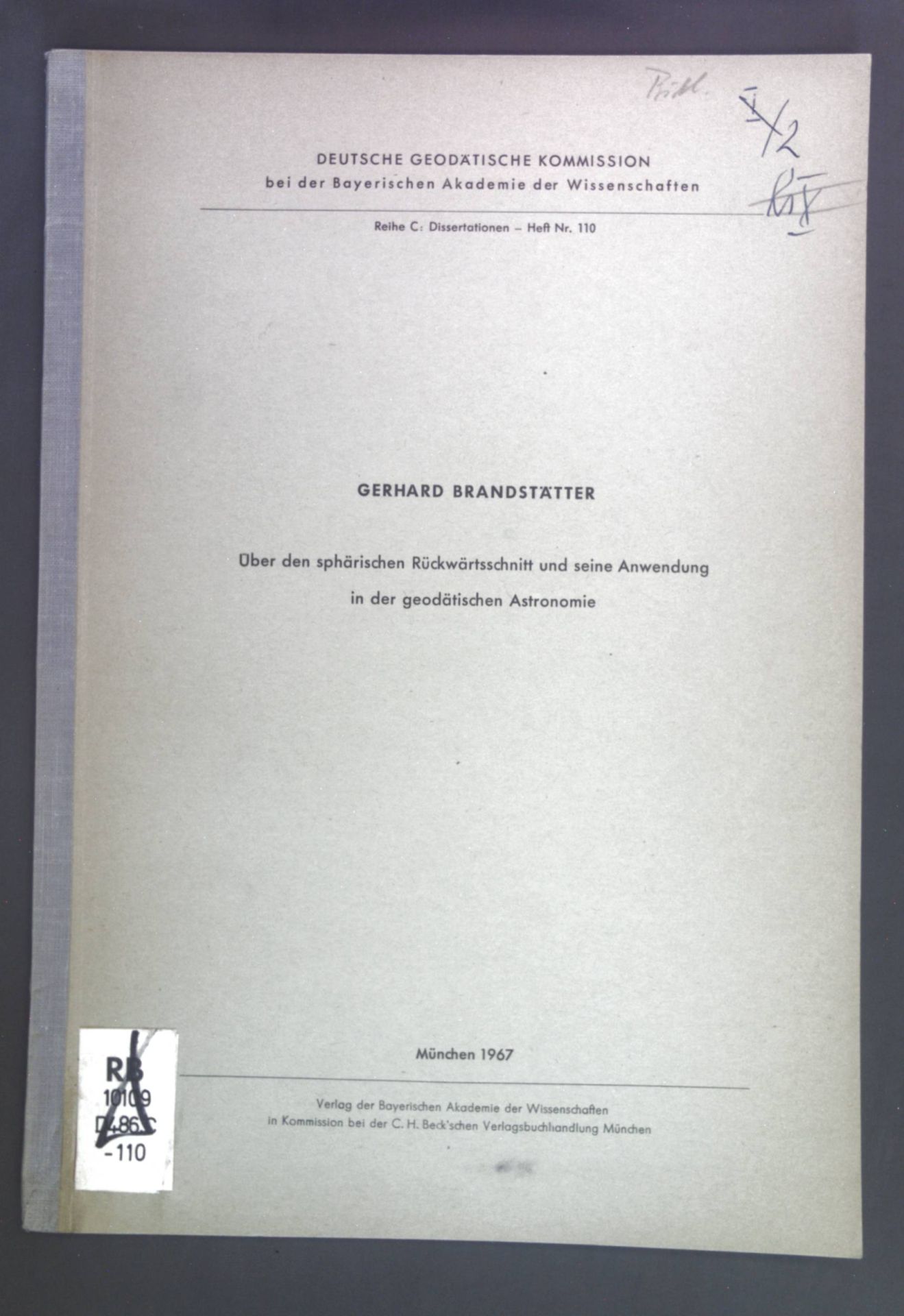 Über den sphärischen Rückwärtsschritt und seine Anwendung in der geodätischen Astronomie