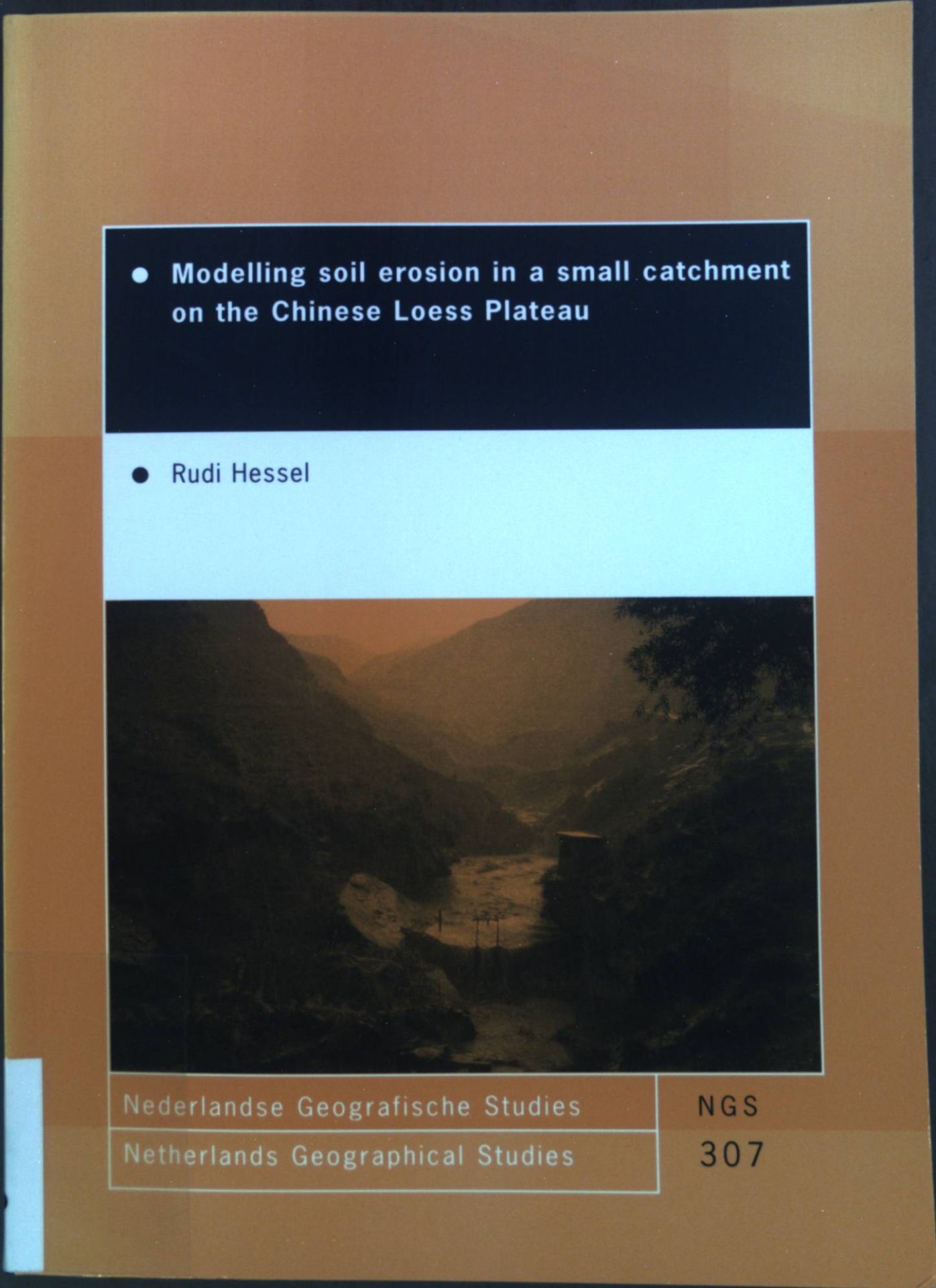 Modelling soil erosion in a small catchment on the Chinese Loess Plateau. Applying LISEM to extreme conditions