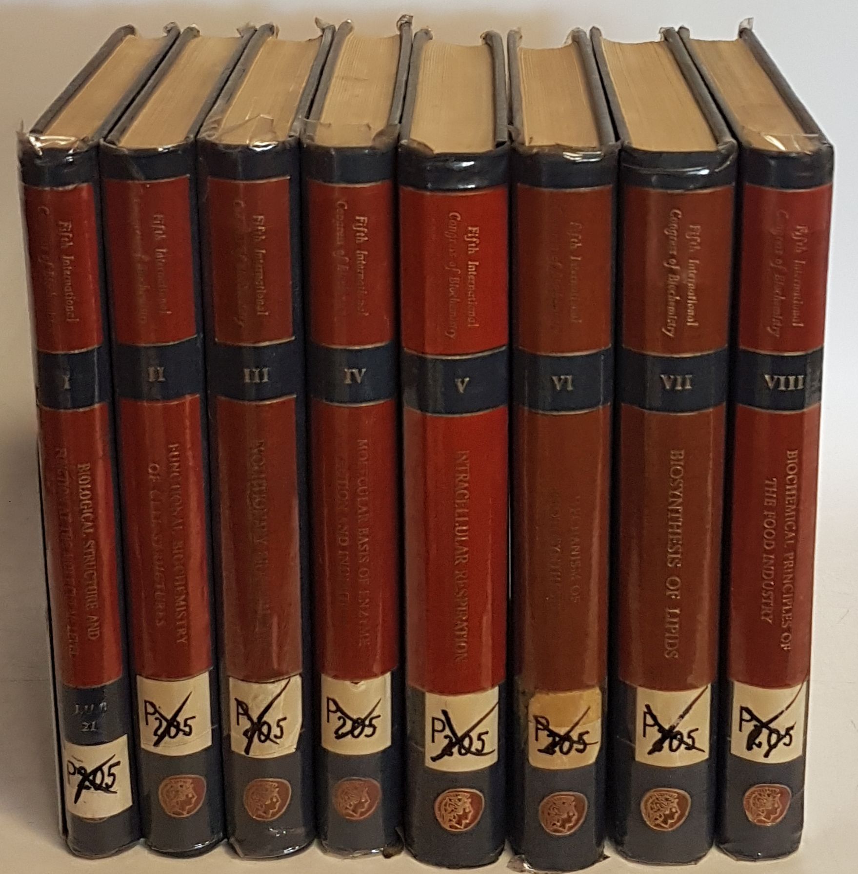 Proceedings of the Fifth International Congress of Biochemistry Moscow, 10 - 16 August 1961 (8 vols./ 8 Bände) - Vol.I: Biological Structure and Function and Functions at the Molecular Level/ Vol.II: Functional Biochemistry of Cell Structures/ Vol.III: Evolutionary Biochemistry/ Vol.IV: Molecular Basis of Enzyme Action and Inhibition/ Vol.V: Intracellular Respiration: Phosphorylating and Non-Phosphorylating Oxidation Reactions/ Vol.VI: Mechanics of Photosynthesis/ Vol.VII: Biosynthesis of Lipids/ Vol.VIII: