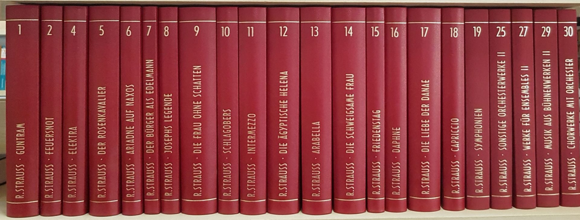 Richard Strauss Edition: Sämtliche Bühnenwerke/ Orchesterwerke (KONVOLUT aus 22 Bänden) - hier vorhanden: Bd.1-2 - 4-19 - 25 - 27 - 29-30 (Bände 1-18 als limitierte und handnumerierte Auflage in Kunstleder: Nr. 0 von 100)