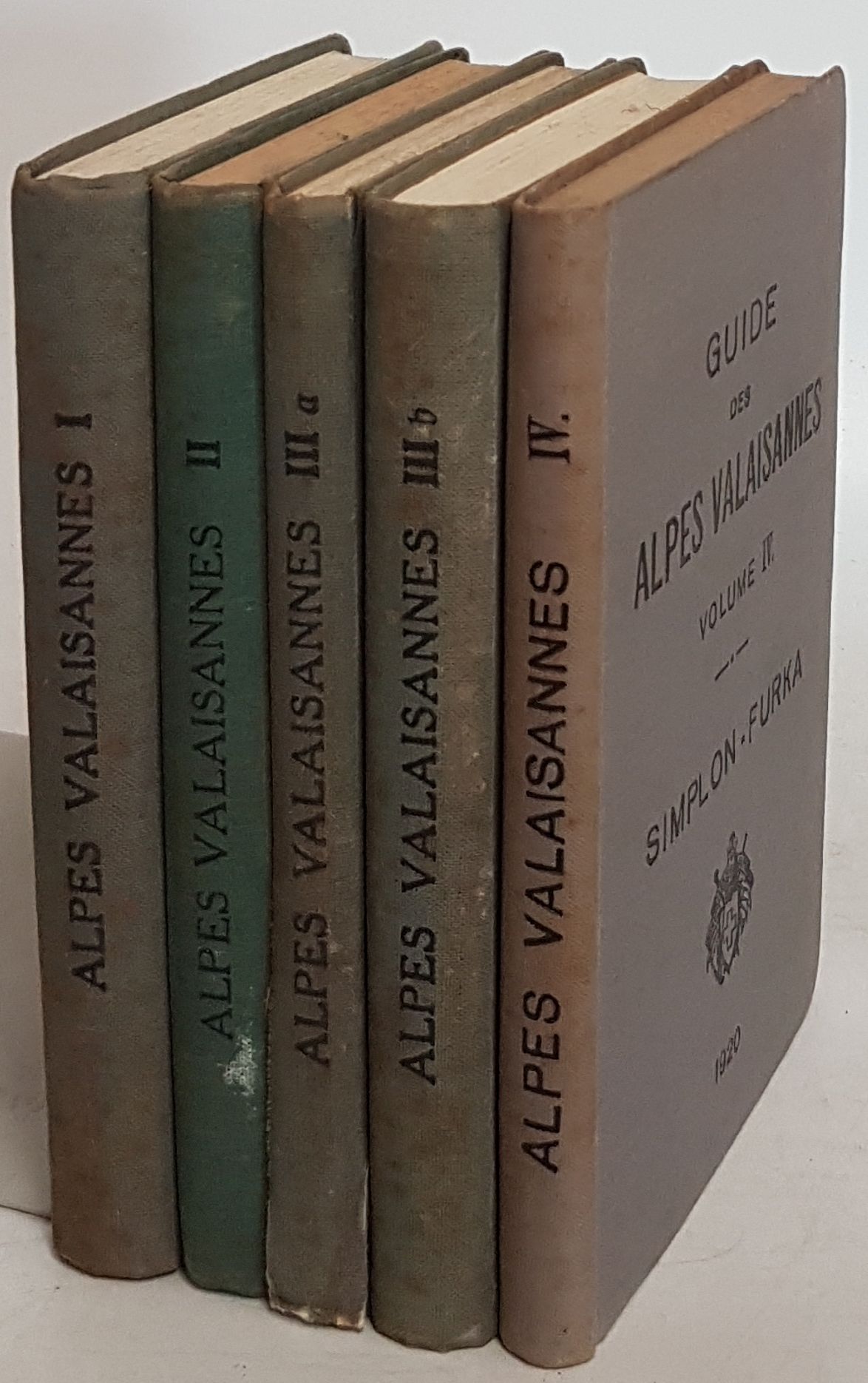 Guide des Alpes Valaisannes (4 tomes/ 4 Bände in 5 Teilen) - Vol.I: Du Col Ferret au Col Collon/ Vol.II: Du Col Collon au Col de Theodule/ Vol.IIIa: Col e Theodule au Monte Moro/ Vol.IIIb: Strahlhorn au Simplon/ Vol.IV: Col du Simplon au Col de la Furka