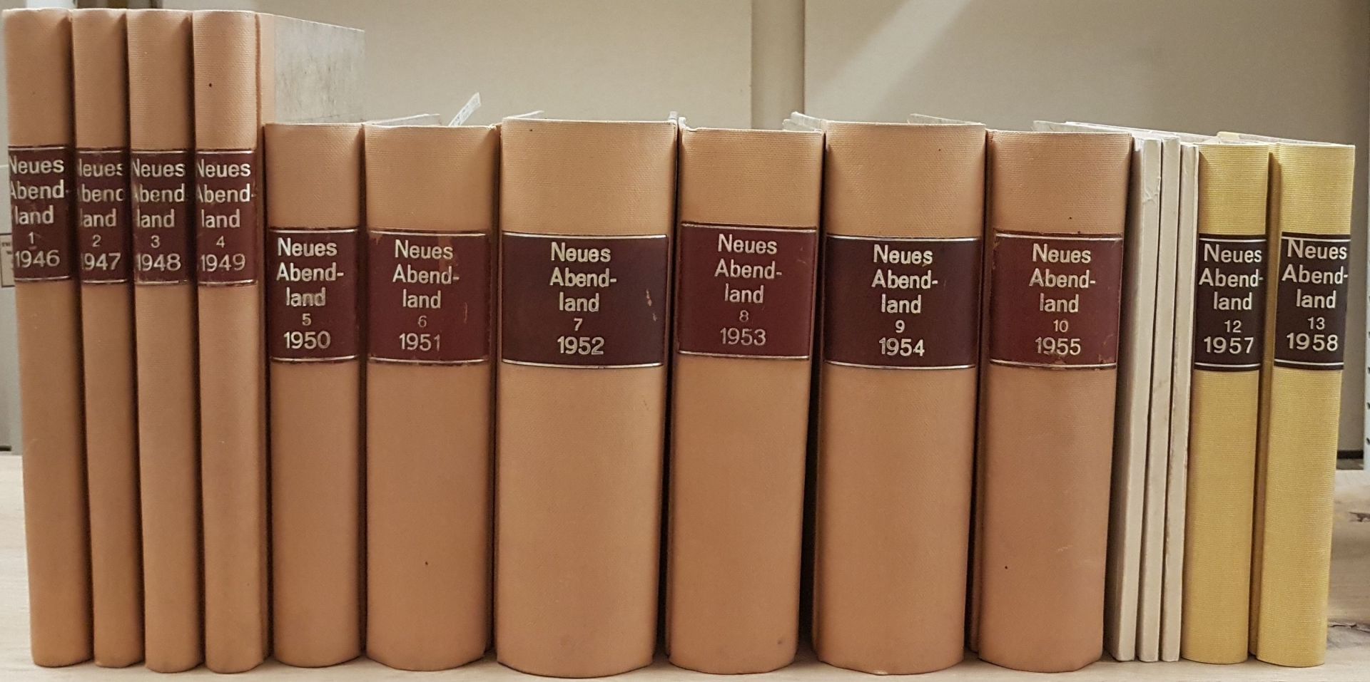 Neues Abenland: Zeitschrift für Politik, Kultur und Geschichte (13 Jahrgänge) - hier vorhanden: Jg.1-10/ Jg.11 (nur Heft 2-4 - broschiert)/ Jg.12-13 (= mehr nicht erschienen)